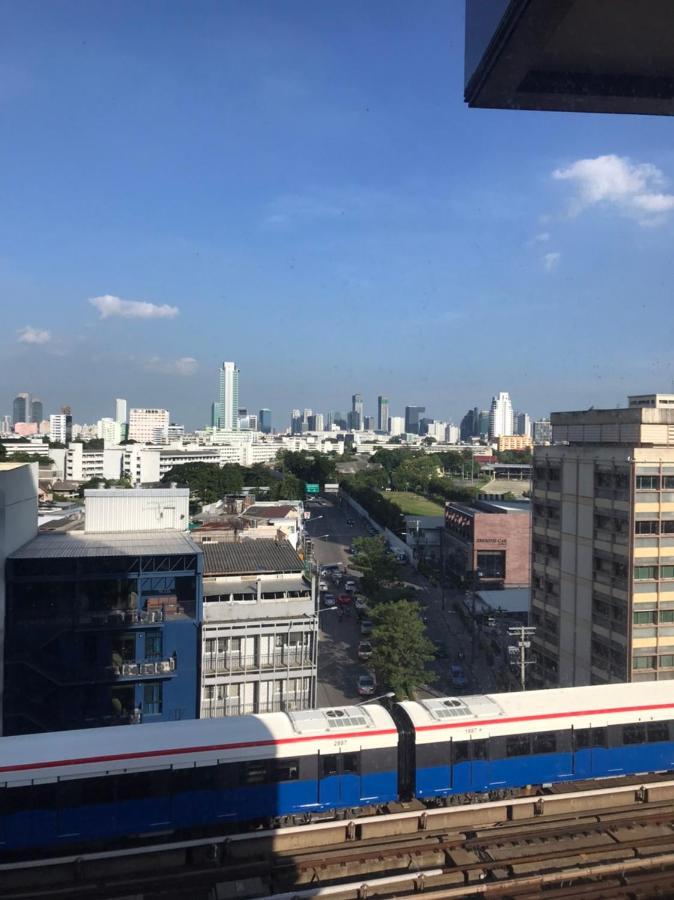 Boonrumpa Accommodation Bangkok Bagian luar foto