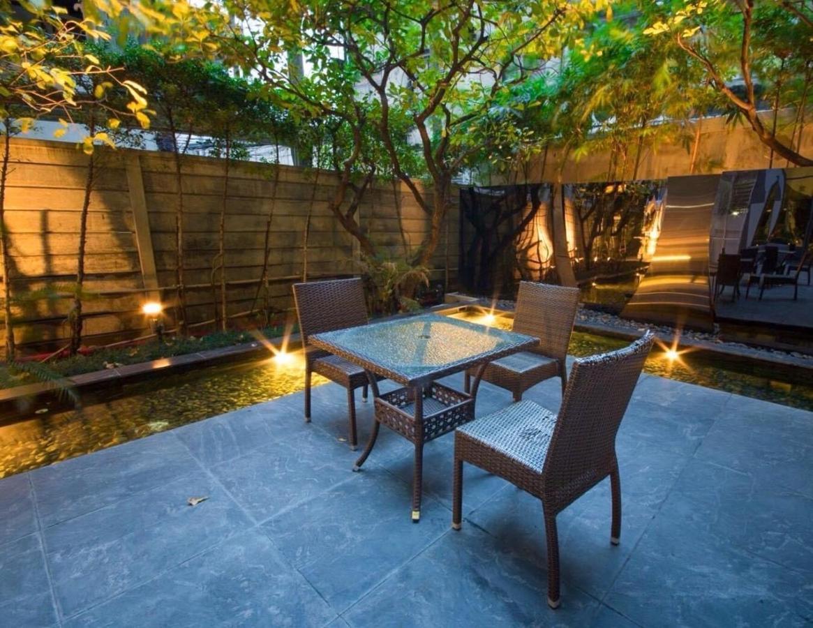 Boonrumpa Accommodation Bangkok Bagian luar foto