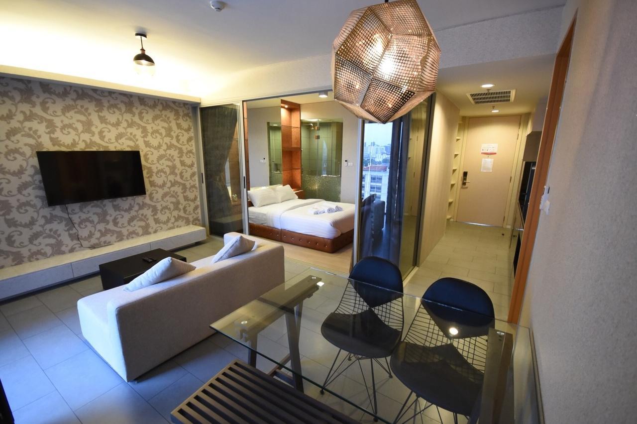 Boonrumpa Accommodation Bangkok Bagian luar foto