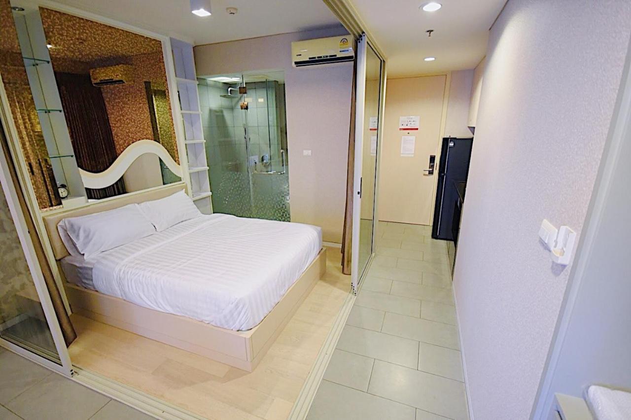 Boonrumpa Accommodation Bangkok Bagian luar foto