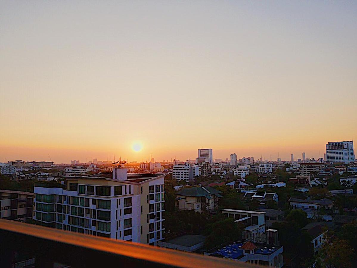 Boonrumpa Accommodation Bangkok Bagian luar foto